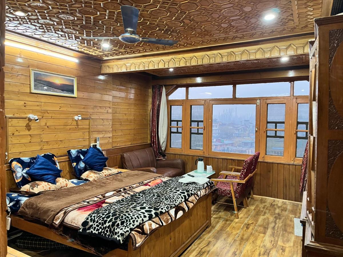 Sun N Shade Guest House Srinagar  Luaran gambar